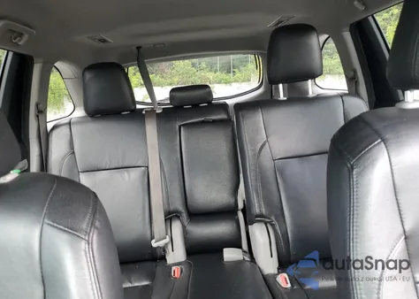 2018 Toyota Highlander Le z USA, uszkodzony, nr VIN 5TDZZRFH9JS244503